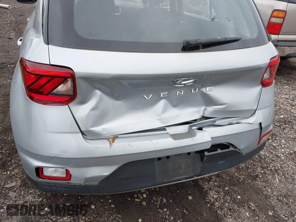 2022 Hyundai Venue SEL z VIN KMHRC8A3XNU188561, wystawiony jako IAAI lot #42337212 z przebiegiem 65 849 mil mil oraz . Historia ofert i sprzedaży dostępna na DreamBid. Obrazek 6.