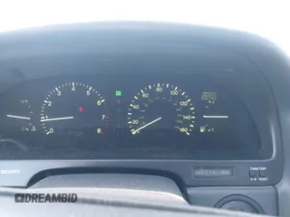1990 Lexus LS z VIN JT8UF11E9L0025885, wystawiony jako IAAI lot #41330993 z przebiegiem 162 255 mil mil oraz . Historia ofert i sprzedaży dostępna na DreamBid. Obrazek 7.