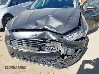 2020 Ford Fusion SE with VIN 3FA6P0H74LR207234, listed as a IAAI auction lot 41764169 with 94,518 mi miles. Bid and sale history available at carsss.com. Image 6.