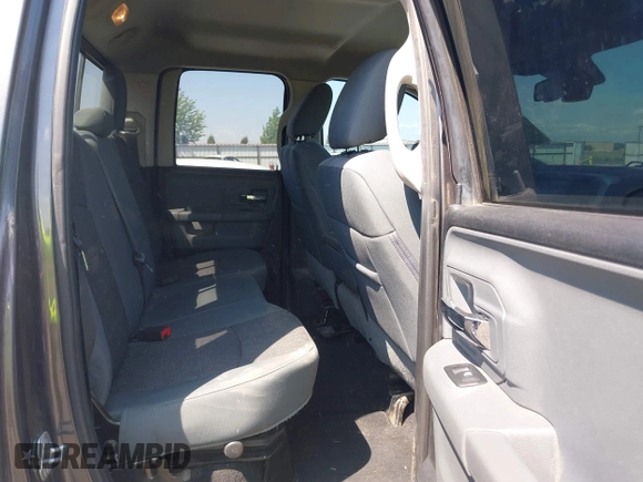 2018 Ram 1500 SLT z VIN 1C6RR7GM3JS230739, wystawiony jako IAAI lot #39968112 z przebiegiem 175 151 mil mil oraz . Historia ofert i sprzedaży dostępna na DreamBid. Obrazek 8.