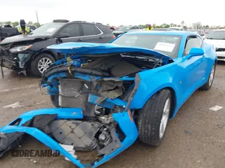 2023 Chevrolet Camaro 1LT z VIN 1G1FB1RS1P0140463, wystawiony jako IAAI lot #41952133 z przebiegiem 42 043 mil mil oraz . Historia ofert i sprzedaży dostępna na DreamBid. Obrazek 17.