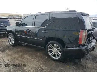 2014 Cadillac Escalade Premium z VIN 1GYS4CEF9ER223159, wystawiony jako Copart lot #77889114 z przebiegiem 159 753 mil mil oraz Czysty tytuł • Clean title. Historia ofert i sprzedaży dostępna na DreamBid. Obrazek 2.