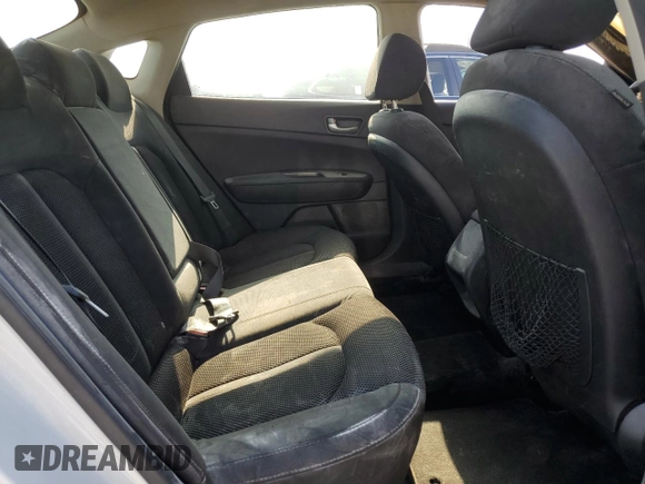 2020 Kia Optima LX z VIN 5XXGT4L33LG442261, wystawiony jako Copart lot #53684595 z przebiegiem Nie podano mil oraz Nie do naprawy. Historia ofert i sprzedaży dostępna na DreamBid. Obrazek 10.