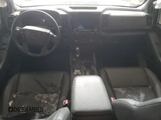 2022 Nissan Frontier Pro-4X z VIN 1N6ED1EK9NN692552, wystawiony jako Copart lot #55795375 z przebiegiem 29 171 mil mil oraz Szkoda całkowita • Salvage title. Historia ofert i sprzedaży dostępna na DreamBid. Obrazek 8.