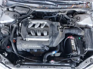 2001 Honda Accord EX z VIN 1HGCG16581A061367, wystawiony jako IAAI lot #41273264 z przebiegiem 294 003 mil mil oraz . Historia ofert i sprzedaży dostępna na DreamBid. Obrazek 10.