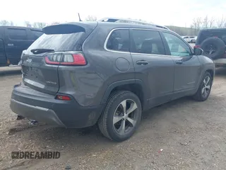 2020 Jeep Cherokee Limited z VIN 1C4PJLDB9LD529985, wystawiony jako IAAI lot #42074723 z przebiegiem 93 765 mil mil oraz . Historia ofert i sprzedaży dostępna na DreamBid. Obrazek 4.