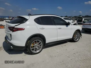 2019 Alfa Romeo Stelvio Ti Sport z VIN ZASPAKBN4K7C50293, wystawiony jako Copart lot #43664025 z przebiegiem 49 382 mil mil oraz Nie do naprawy. Historia ofert i sprzedaży dostępna na DreamBid. Obrazek 3.