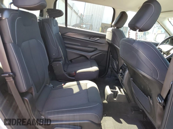 2023 Jeep Grand Cherokee Laredo z VIN 1C4RJJAG6P8901973, wystawiony jako Copart lot #46863865 z przebiegiem 40 200 mil mil oraz Czysty tytuł • Clean title. Historia ofert i sprzedaży dostępna na DreamBid. Obrazek 11.