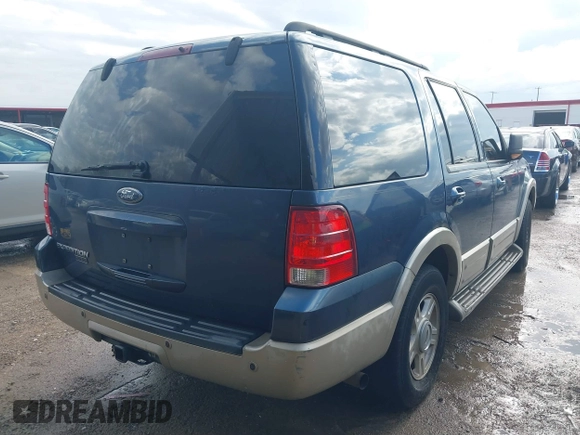 2006 Ford Expedition Eddie Bauer with VIN 1FMFU17506LA41284, listed as a IAAI auction lot 41462992 with 192,424 mi miles. Bid and sale history available at carsss.com. Image 4.