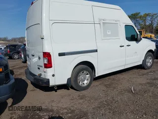 2016 Nissan NV Cargo SV z VIN 1N6BF0LY0GN805855, wystawiony jako IAAI lot #41849743 z przebiegiem Nie podano mil oraz . Historia ofert i sprzedaży dostępna na DreamBid. Obrazek 4.