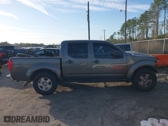 2008 Nissan Frontier SE z VIN 1N6AD07U28C448586, wystawiony jako IAAI lot #41245564 z przebiegiem 176 279 mil mil oraz . Historia ofert i sprzedaży dostępna na DreamBid. Obrazek 13.