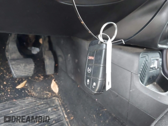 2016 Jeep Renegade Latitude with VIN ZACCJABT6GPC42190, listed as a IAAI auction lot 41820493 with 150,085 mi miles and . Bid and sale history available at DreamBid. Image 11.