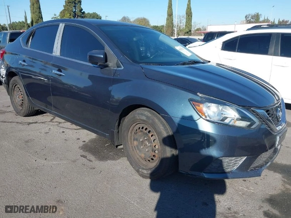2016 Nissan Sentra SR with VIN 3N1AB7AP8GL660225, listed as a IAAI auction lot 41337142 with 94,910 mi miles. Bid and sale history available at carsss.com. Image 1.