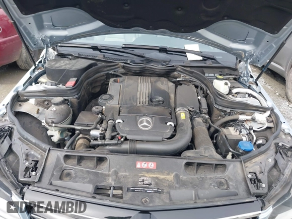 2014 Mercedes-Benz C-Class C 250 Sport with VIN WDDGF4HB6EA951255, listed as a IAAI auction lot 41868966 with 25,694 mi miles. Bid and sale history available at carsss.com. Image 10.