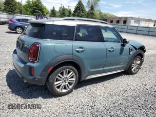 2024 MINI Countryman Cooper S with VIN WMZ83BR03R3R51328, listed as a Copart auction lot 58885025 with 3,089 mi miles and Salvage title. Bid and sale history available at DreamBid. Image 3.