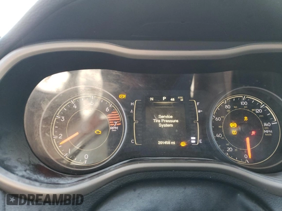 2016 Jeep Cherokee Altitude with VIN 1C4PJLCB7GW135235, listed as a Copart auction lot 80892474 with 201,458 mi miles and Salvage Title. Bid and sale history available at carsss.com. Image 9.