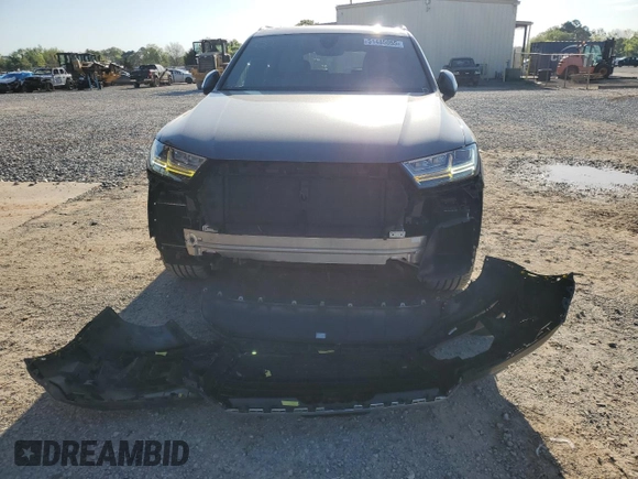 2017 Audi Q7 Premium Plus with VIN WA1LAAF78HD058828, listed as a Copart auction lot 51485055 with 104,920 mi miles and Salvage Title. Bid and sale history available at DreamBid. Image 5.