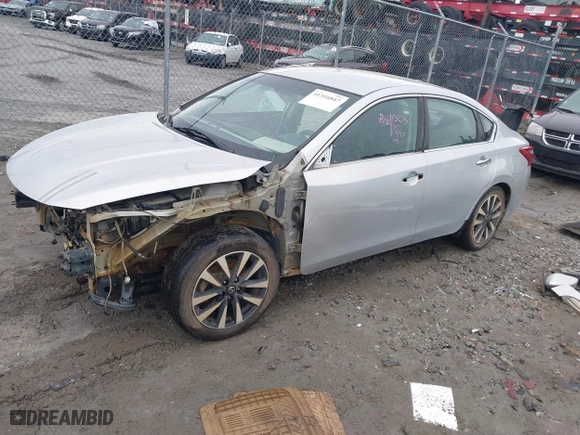 2018 Nissan Altima 2.5 SV with VIN 1N4AL3AP2JC217029, listed as a IAAI auction lot 41316847 with 200,176 mi miles. Bid and sale history available at carsss.com. Image 21.