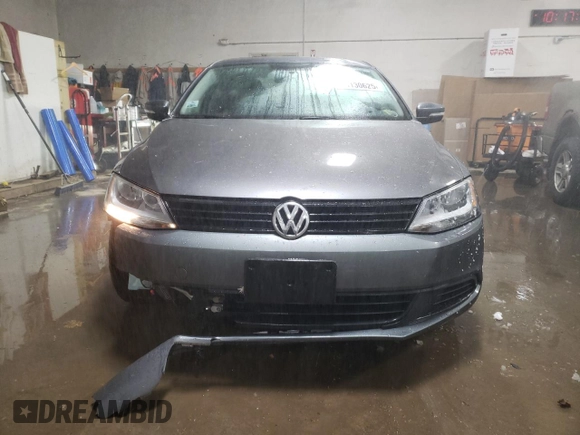 2012 Volkswagen Jetta SE с VIN 3VWDX7AJ1CM388481, выставлен на аукционе Copart как лот 44130625 с пробегом 87 354 миль миль и Списание • Salvage title. История ставок и продаж доступна на DreamBid. Изображение 5.