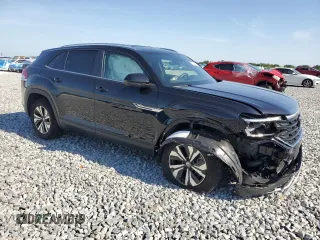 2024 Volkswagen Atlas SE with VIN 1V2DE2CA5RC262903, listed as a Copart auction lot 57241995 with 4,186 mi miles and Salvage title. Bid and sale history available at DreamBid. Image 4.