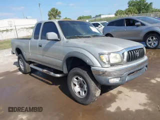 2002 Toyota Tacoma PreRunner z VIN 5TESN92N82Z133888, wystawiony jako IAAI lot #42140476 z przebiegiem Nie podano mil oraz . Historia ofert i sprzedaży dostępna na DreamBid. Obrazek 1.