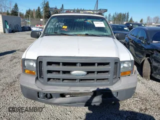 2005 Ford Super Duty F-250 XL with VIN 1FTSX20505EC46780, listed as a IAAI auction lot 41487266 with 1 mi miles. Bid and sale history available at carsss.com. Image 11.