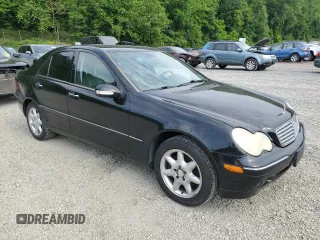 2002 Mercedes-Benz C 230/260/280/320 with VIN WDBRF64J42E003970, listed as a Copart auction lot 59909815 with 190,502 mi miles and Clean title. Bid and sale history available at DreamBid. Image 4.