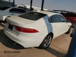 2018 Jaguar XF 25t with VIN SAJBR4FX8JCY69487, listed as a Copart auction lot 62713694 with 62,598 mi miles and Salvage Title. Bid and sale history available at carsss.com. Image 3.