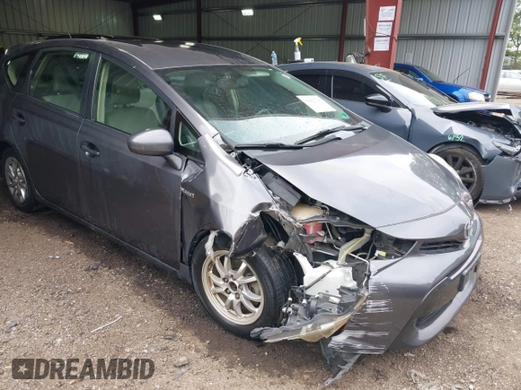2015 Toyota Prius Two with VIN JTDZN3EU6FJ016826, listed as a IAAI auction lot 42662727 with 184,491 mi miles and . Bid and sale history available at DreamBid. Image 6.