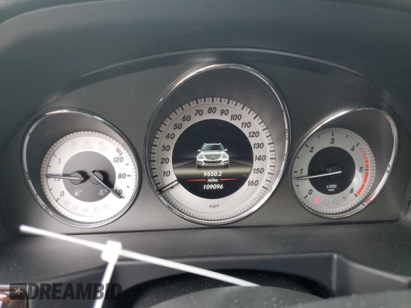 2013 Mercedes-Benz GLK 250 with VIN WDCGG0EB0DG111658, listed as a Copart auction lot 60123164 with 109,096 mi miles and Salvage Title. Bid and sale history available at DreamBid. Image 9.