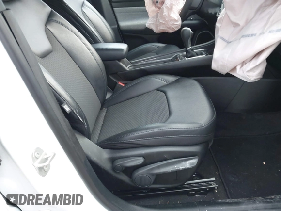 2023 Jeep Compass Latitude with VIN 3C4NJDBN6PT556992, listed as a IAAI auction lot 41226965 with 22,300 mi miles and . Bid and sale history available at DreamBid. Image 5.