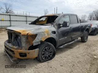 2016 Nissan Titan SL z VIN 1N6BA1F40GN505228, wystawiony jako Copart lot #53506785 z przebiegiem Nie podano mil oraz Nie do naprawy • Non repairable. Historia ofert i sprzedaży dostępna na DreamBid. Obrazek 1.