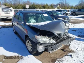 2006 Toyota Camry STD with VIN 4T1BE32K26U681429, listed as a IAAI auction lot 41526877 with 0 mi miles. Bid and sale history available at carsss.com. Image 1.