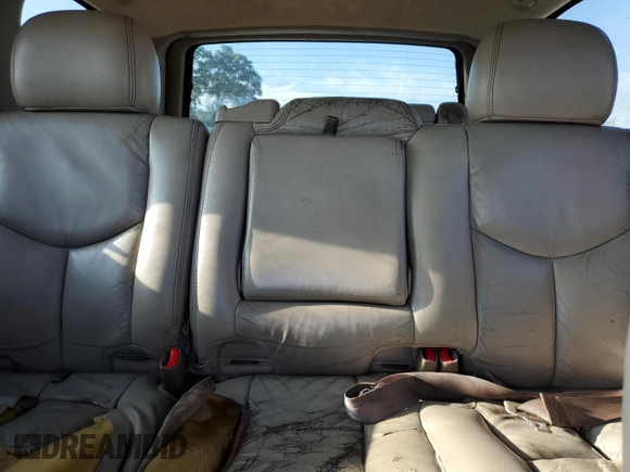2005 GMC Yukon SLT with VIN 1GKEC13TX5R266917, listed as a Copart auction lot 70191504 with 205,644 mi miles and Salvage Title. Bid and sale history available at carsss.com. Image 10.