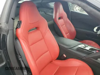 2017 Chevrolet Corvette 1LT z VIN 1G1YB2D7XH5117396, wystawiony jako Copart lot #52410255 z przebiegiem 31 357 mil mil oraz Szkoda całkowita • Salvage title. Historia ofert i sprzedaży dostępna na DreamBid. Obrazek 10.