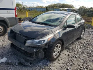 2017 Kia Forte LX with VIN 3KPFK4A72HE061103, listed as a Copart auction lot 80927734 with 156,753 mi miles and Salvage Title. Bid and sale history available at carsss.com. Image 1.