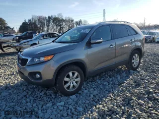 2013 Kia Sorento LX with VIN 5XYKT3A68DG416799, listed as a Copart auction lot 47550435 with 110,327 mi miles and Salvage Title. Bid and sale history available at carsss.com. Image 1.