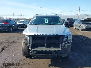 2019 Ford Expedition Limited with VIN 1FMJU2AT4KEA86525, listed as a IAAI auction lot 41784517 with 66,714 mi miles. Bid and sale history available at carsss.com. Image 12.