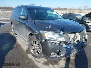 2014 Nissan Pathfinder S with VIN 5N1AR2MM9EC712348, listed as a IAAI auction lot 41481187 with 150,360 mi miles. Bid and sale history available at carsss.com. Image 1.