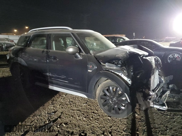 2023 MINI Countryman Cooper S с VIN WMZ83BR07P3R03571, выставлен на аукционе Copart как лот 82699084 с пробегом Не указан миль и Списание • Salvage title. История ставок и продаж доступна на DreamBid. Изображение 4.