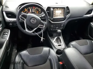 2018 Jeep Cherokee Latitude Plus with VIN 1C4PJLLB4JD503969, listed as a Copart auction lot 87588395 with 92,579 mi miles and Salvage Title. Bid and sale history available at carsss.com. Image 8.
