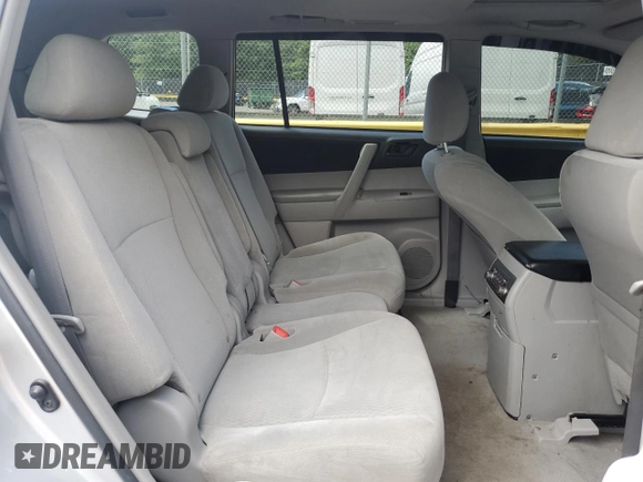 2010 Toyota Highlander with VIN 5TDBK3EH6AS028127, listed as a Copart auction lot 58197825 with 131,659 mi miles and Salvage title. Bid and sale history available at DreamBid. Image 11.