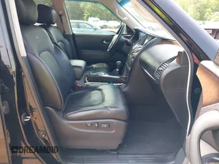 2012 Infiniti QX56 7-passenger z VIN JN8AZ2NF6C9515429, wystawiony jako IAAI lot #42419473 z przebiegiem 133 665 mil mil oraz . Historia ofert i sprzedaży dostępna na DreamBid. Obrazek 5.