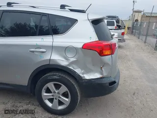 2014 Toyota RAV4 XLE with VIN 2T3WFREV8EW121783, listed as a IAAI auction lot 41281729 with 150,079 mi miles. Bid and sale history available at carsss.com. Image 6.