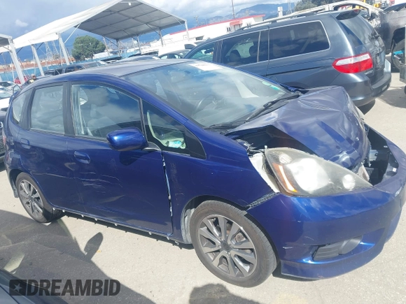2013 Honda Fit Sport with VIN JHMGE8H50DC052326, listed as a IAAI auction lot 41798913 with 140,894 mi miles. Bid and sale history available at carsss.com. Image 13.
