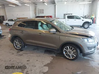 2016 Lincoln MKC Reserve with VIN 5LMCJ3C93GUJ19078, listed as a IAAI auction lot 41633487 with 91,961 mi miles and . Bid and sale history available at DreamBid. Image 13.
