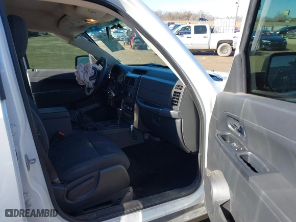 2011 Jeep Liberty Sport with VIN 1J4PP2GK4BW580280, listed as a IAAI auction lot 41482961 with 165,130 mi miles. Bid and sale history available at carsss.com. Image 5.