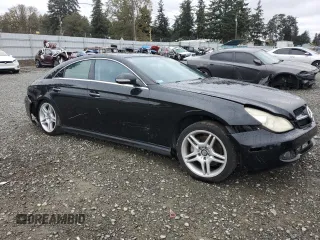 2006 Mercedes-Benz CLS-Class with VIN WDDDJ75X66A060418, listed as a Copart auction lot 76083544 with 184,316 mi miles and Salvage Title. Bid and sale history available at carsss.com. Image 4.