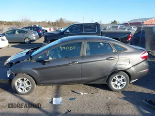 2015 Ford Fiesta SE with VIN 3FADP4BJ7FM132873, listed as a IAAI auction lot 41812405 with 180,522 mi miles. Bid and sale history available at carsss.com. Image 14.