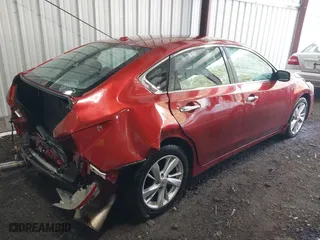 2013 Nissan Altima 2.5 SV with VIN 1N4AL3AP8DC135987, listed as a IAAI auction lot 41910538 with 220,791 mi miles. Bid and sale history available at carsss.com. Image 4.